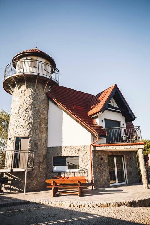 Tower Nad Jeziorem Nyskim