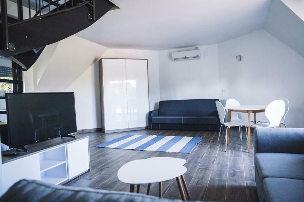 Tower Nad Jeziorem Nyskim Ferienhaus Skorochow